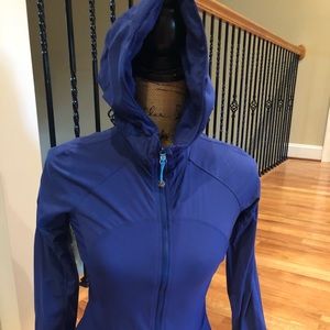 Reversible lululemon wind jacket